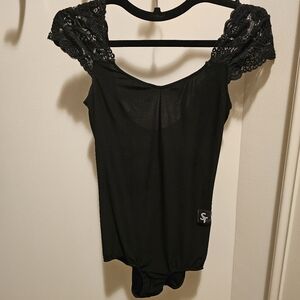 Bodysuit with lace cap sleeve
